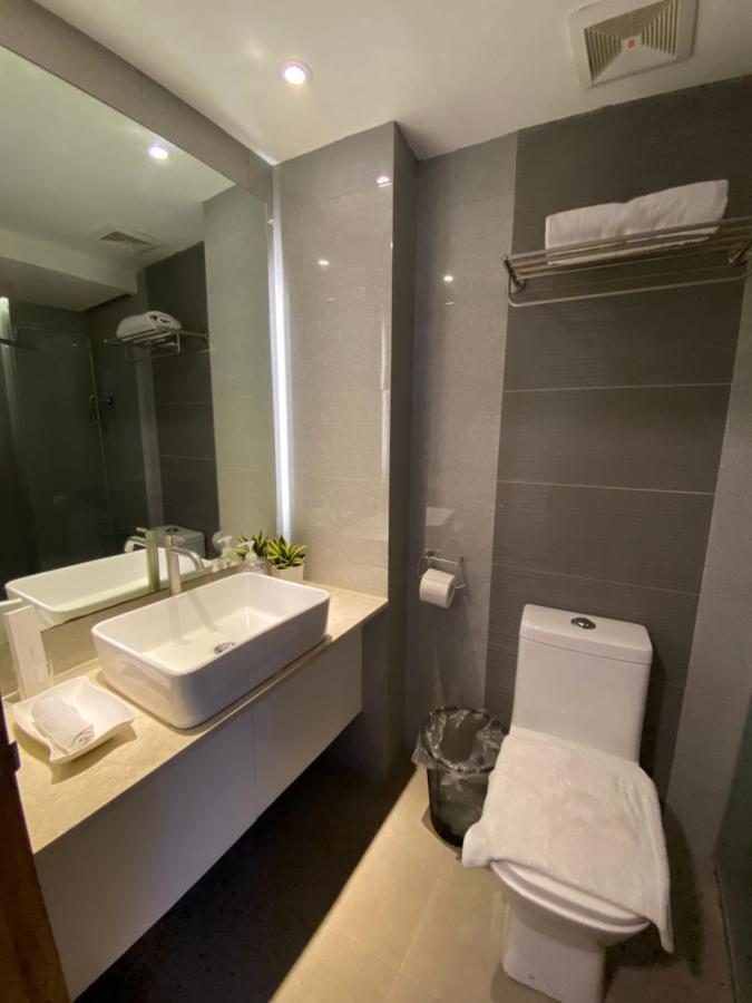 Tely'S Bed & Breakfast Iloilo Powered By Cocotel Dış mekan fotoğraf