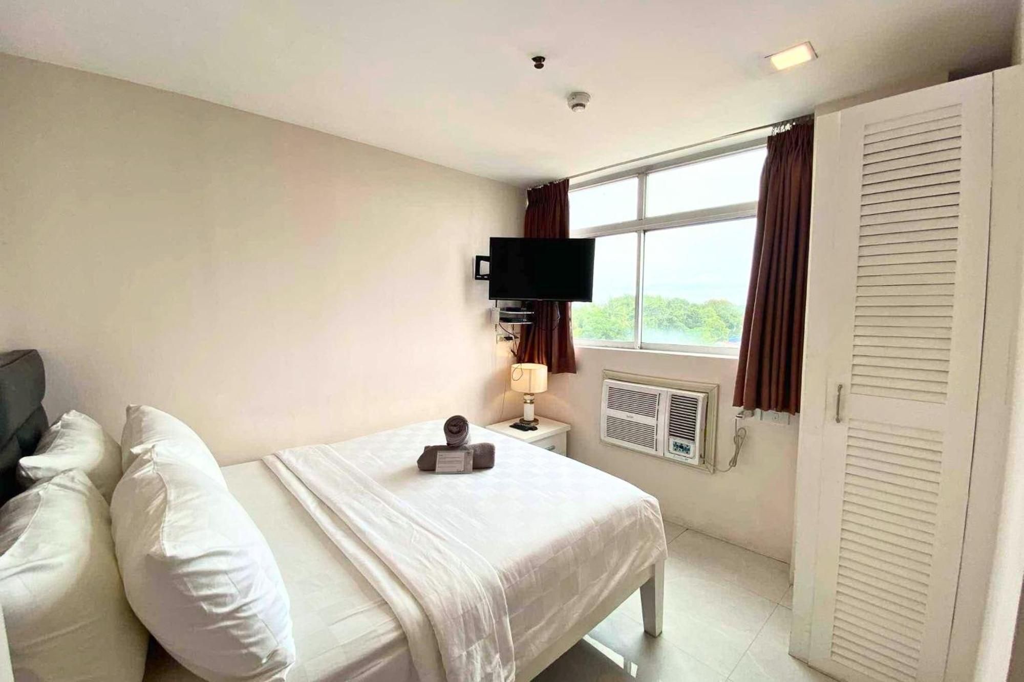 Tely'S Bed & Breakfast Iloilo Powered By Cocotel Dış mekan fotoğraf