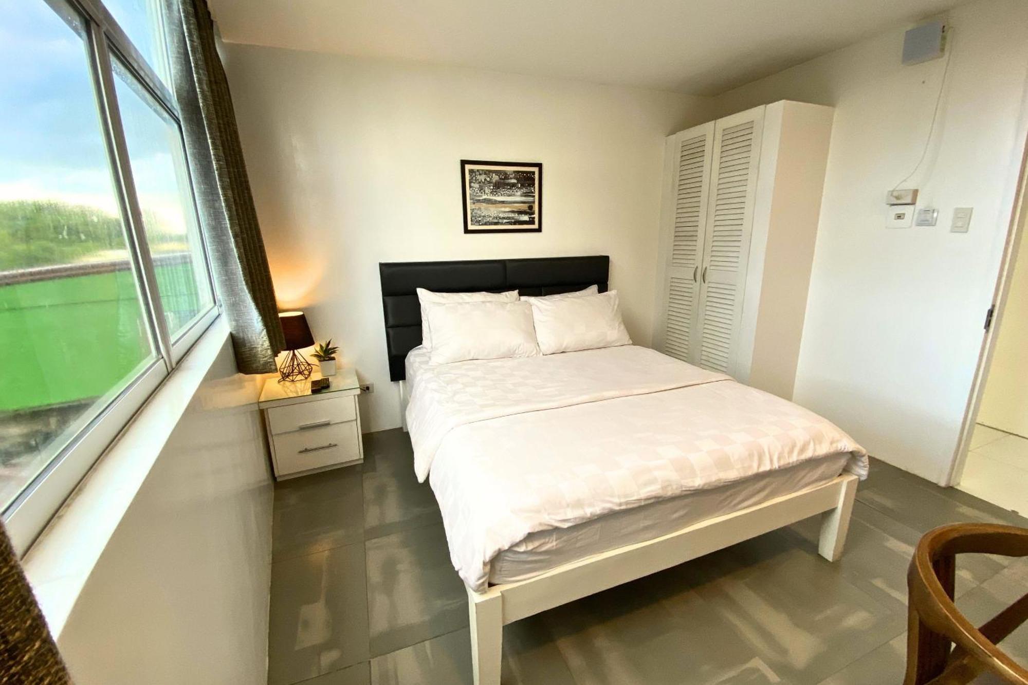 Tely'S Bed & Breakfast Iloilo Powered By Cocotel Dış mekan fotoğraf
